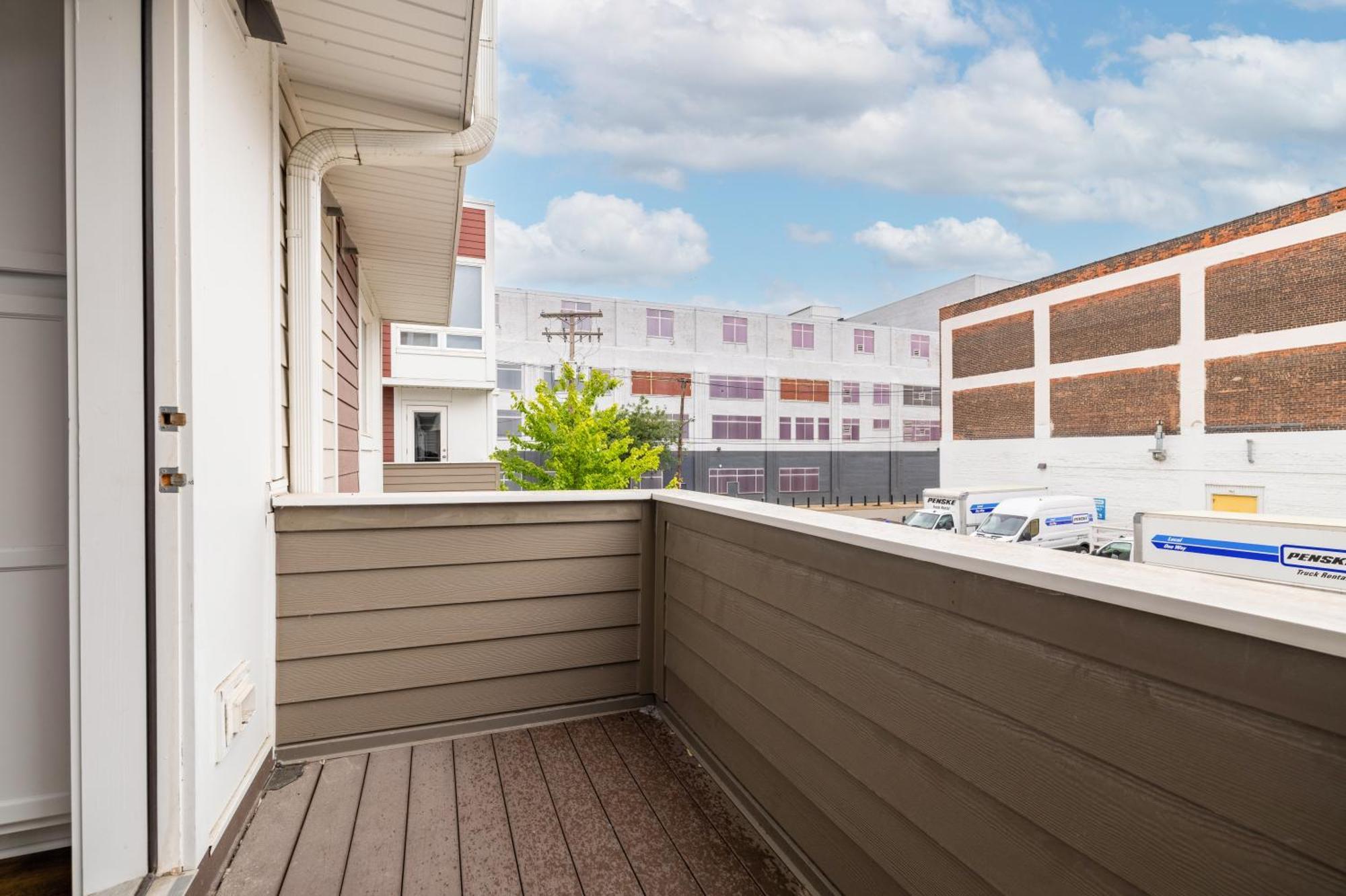 Luxury Downtown Townhome Unit 5 Кливленд Экстерьер фото